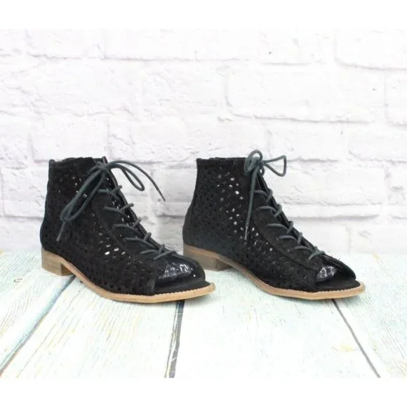 Musse & Cloud Black Suede Aiden Perforated Peep Toe Lace Up Boots Size 8 - Picture 3 of 9